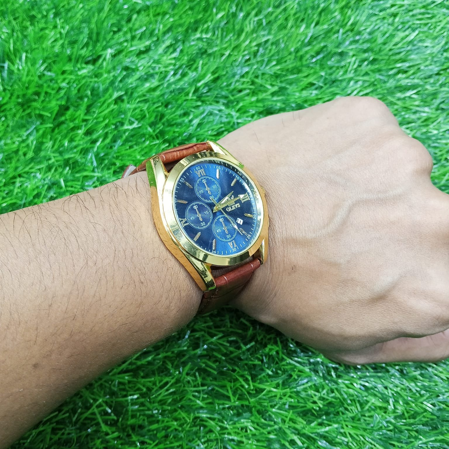 OLEVS 5610 New Luxury Fashion Glass Quartz Analog Men Watch-Water Resistant - Image 2